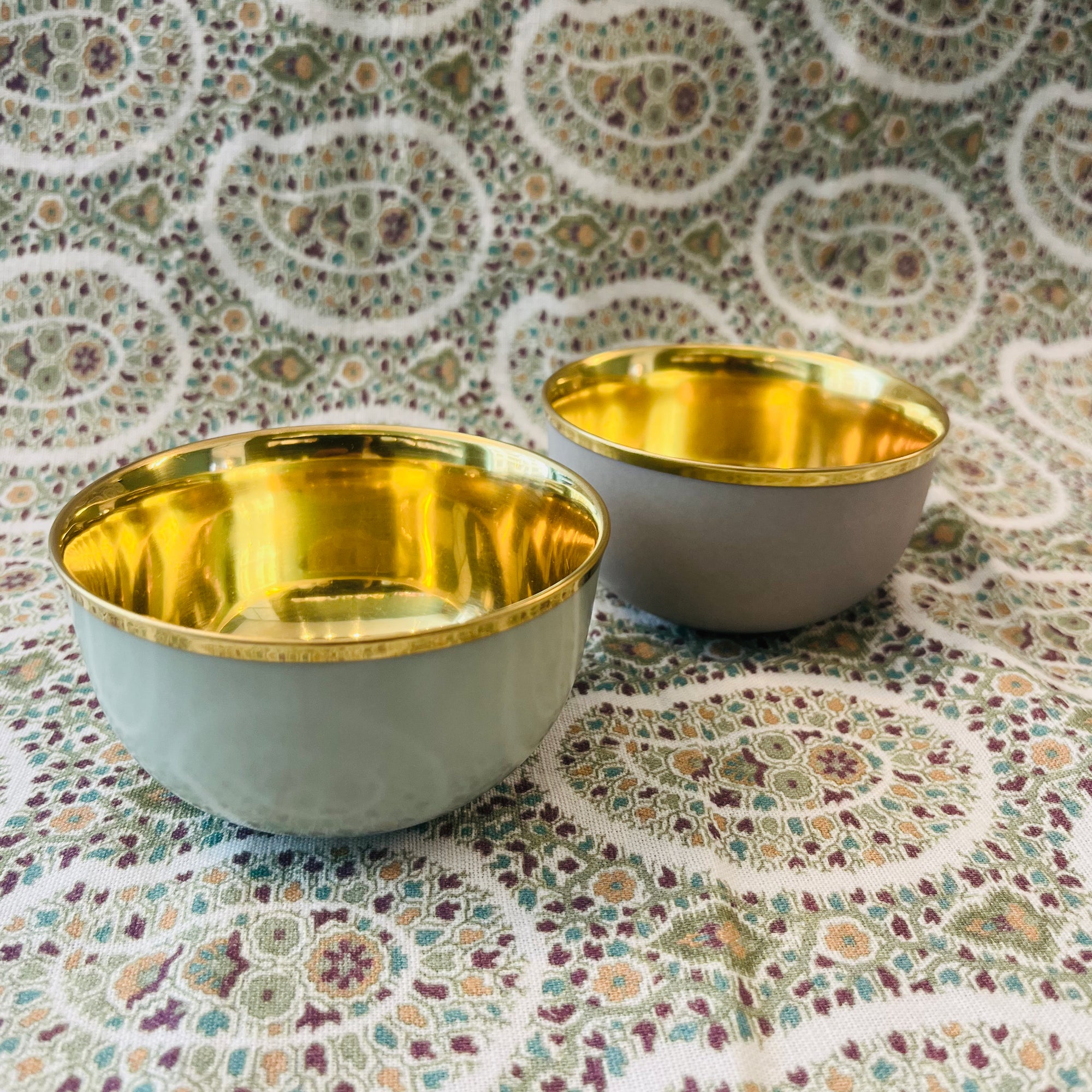 CHAMPAGNE BOWL BELVEDERE SMOKE GREY MAT AND GOLD